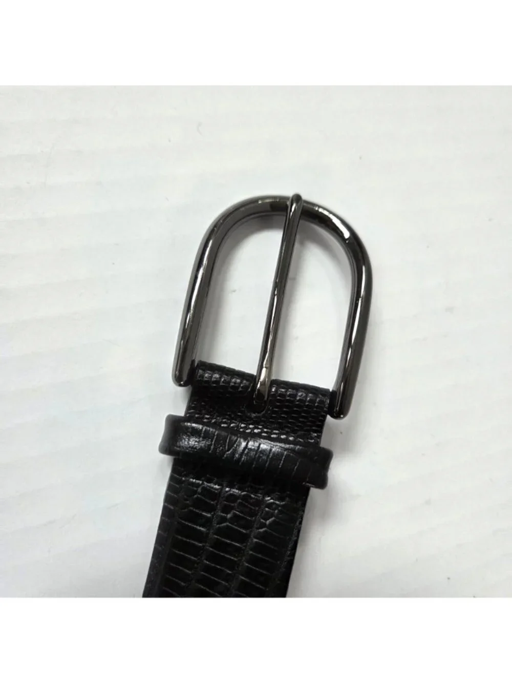 Saks Fifth Avenue Belt Mens 40 Black Italian Embossed Leather Gunmetal Buckle